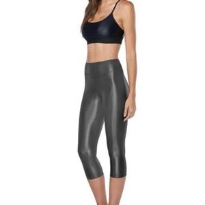 Koral lustrous high rise capri lead small new